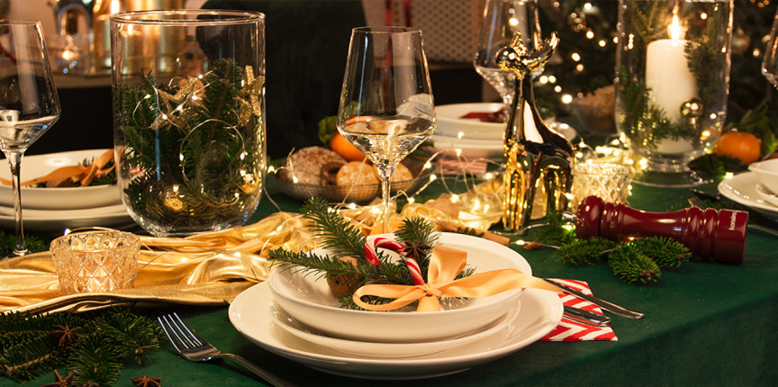 świąteczna zastawa stołowa dekoracja stołu wigilijnego