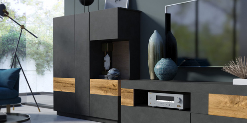 jak rozjaśnić salon z ciemnymi meblami