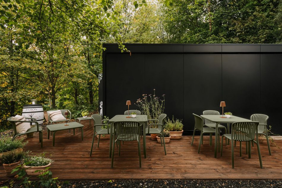 FICCARI Záhradný stôl polypropylén so sklenenými vláknami olivová olivový - obrázok 1