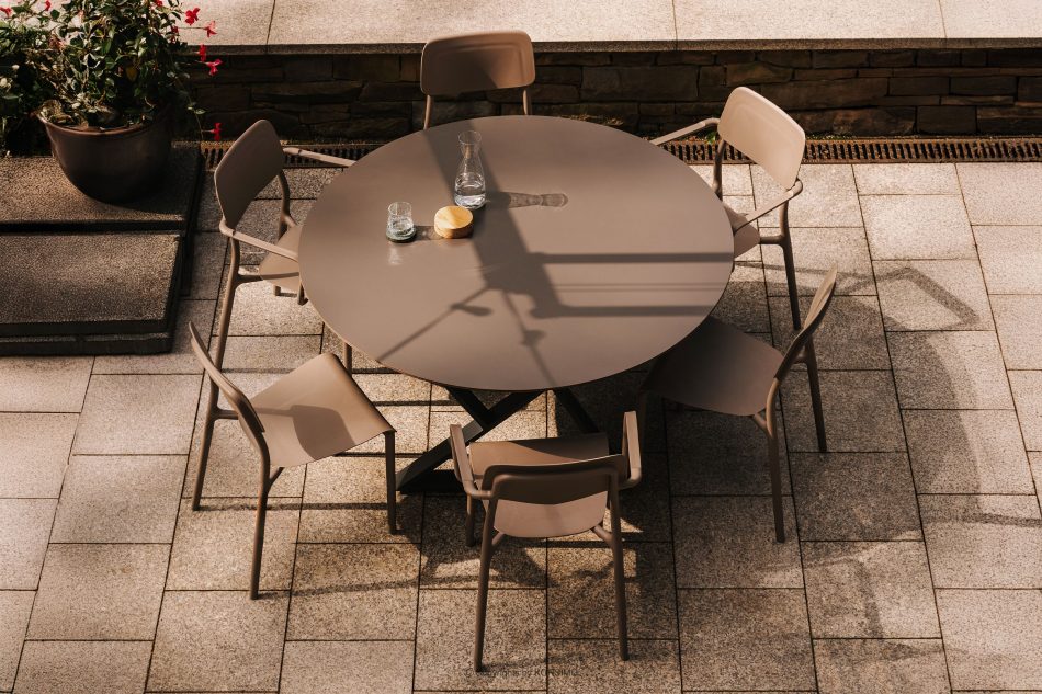 GALIO Sada záhradného nábytku stoličky a stôl z ekologického plastu 6 os. chladná hnedá chladná hnedá - obrázok 12