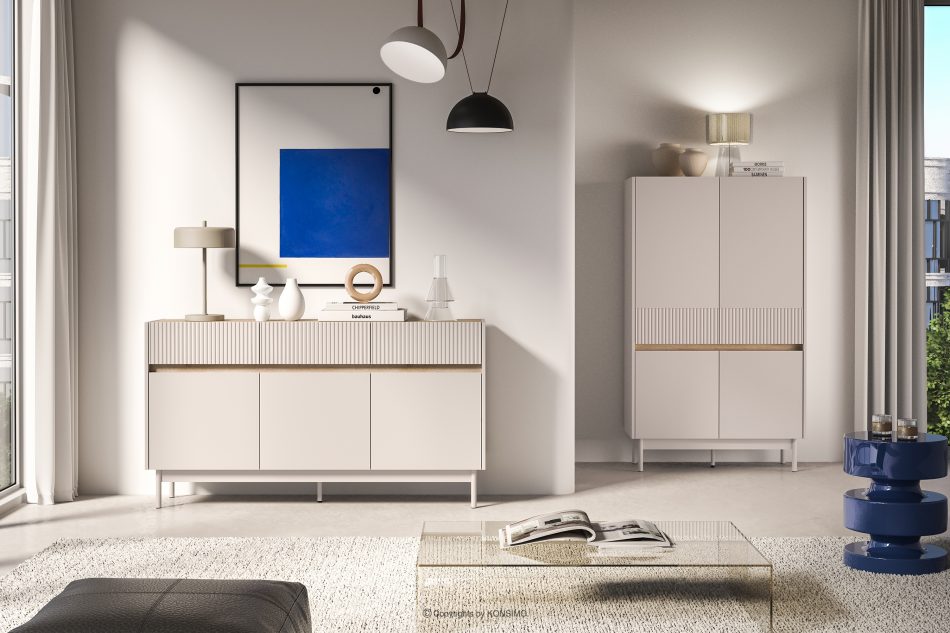 NALIA Elegantná veľká ryhovaná komoda krémová/dub krémová/dubová - obrázok 7