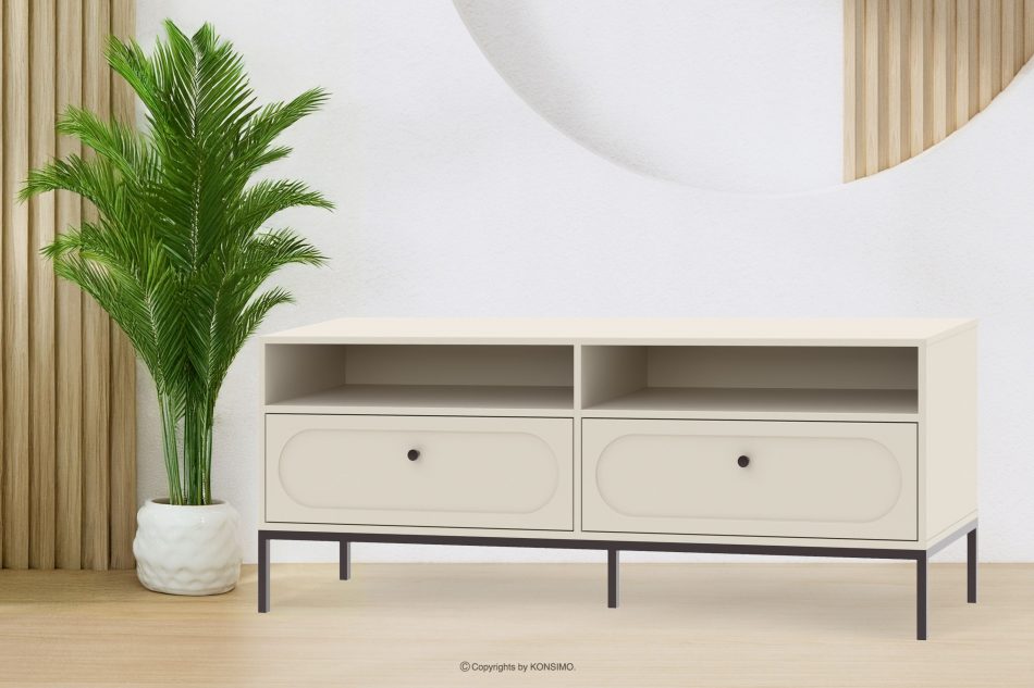 TILA Skrinka RTV krémovej farby na nožičkách krémová - obrázok 1