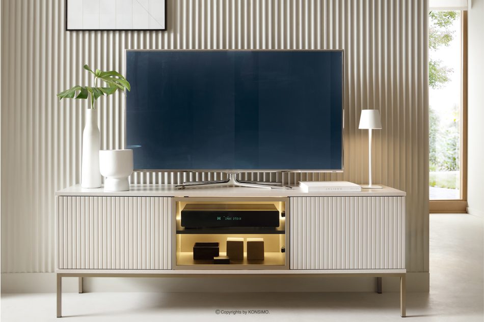 FONTE Krémová komoda s lamelami na vysokých nožičkách krémový - obrázok 1