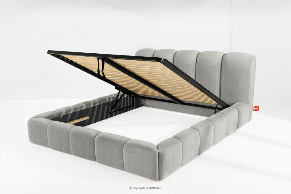 MERIDE Čalúnená posteľ 200 cm so svetlosivým prešívaním svetlo šedá - obrázok 6