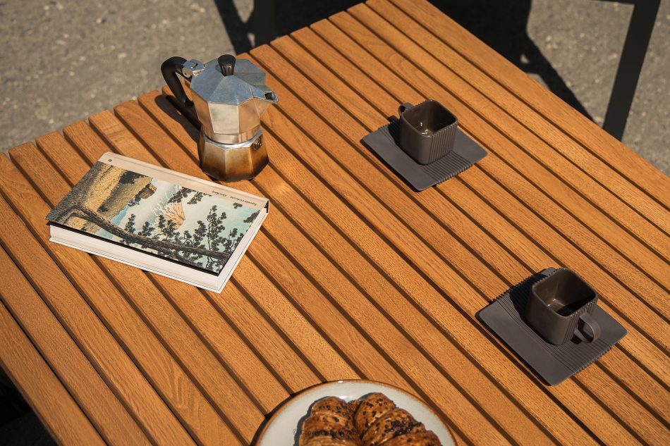 ARIATO Súprava záhradného nábytku z dreva a kovu: 4 stoličky, stôl hnedá/antracitová/béžová - obrázok 23