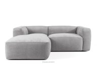 Mäkká rohová pohovka z tkanej látky, vľavo svetlo šedá
